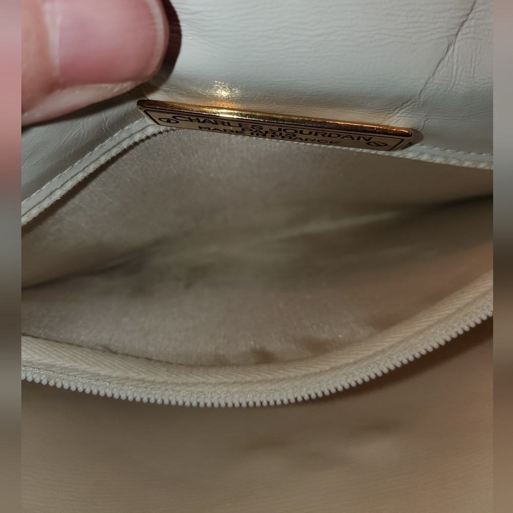 Vintage Charles Jourdan White Leather Crossbody Bag. Made in France. - Picture 5 of 12